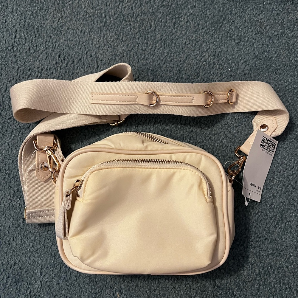 H&M cream crossbody bag NWT